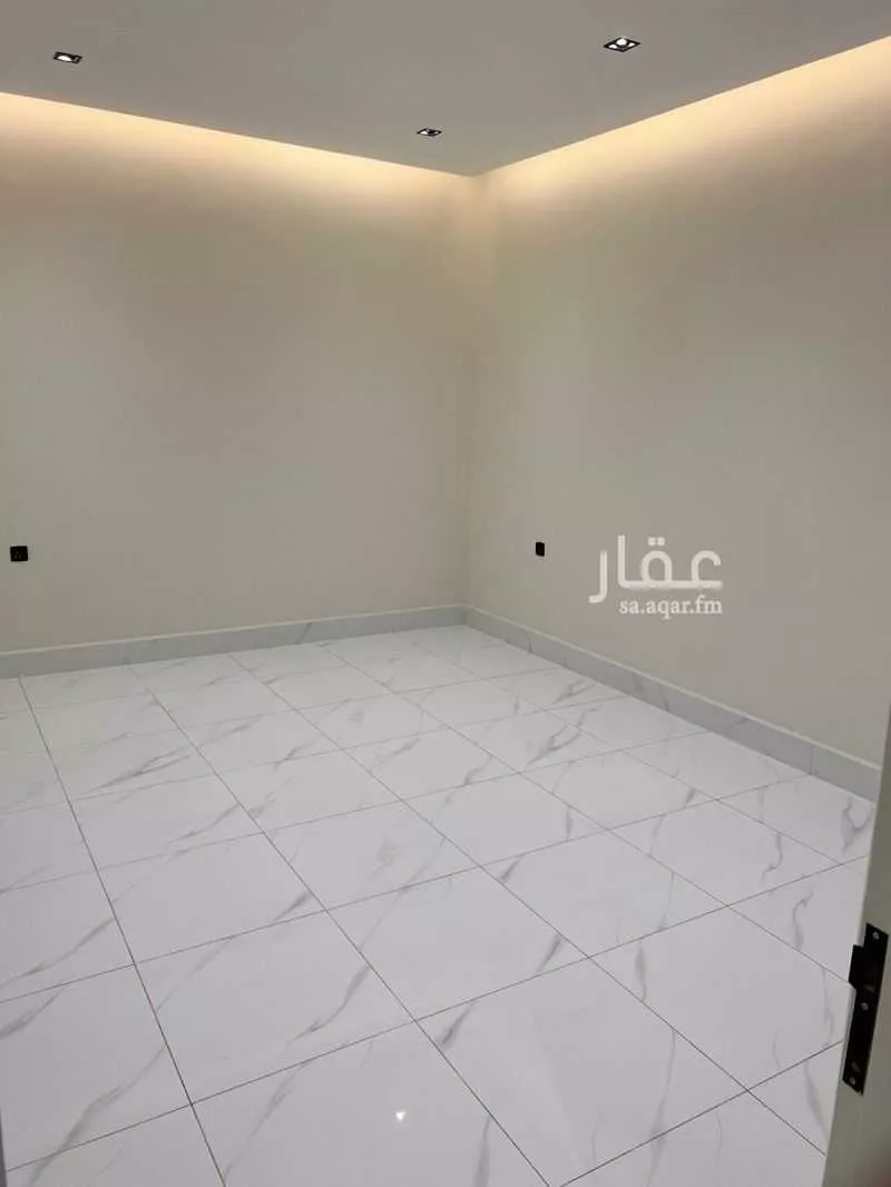 شقة 5 غرف في الحمرا 3