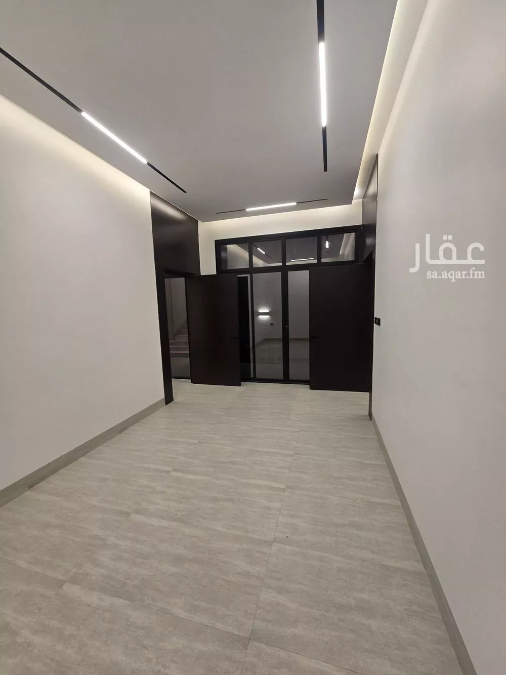 فيلا 5 غرف في الخليج 2