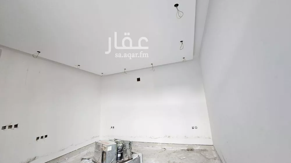 فيلا 5 غرف في الملك فيصل 4