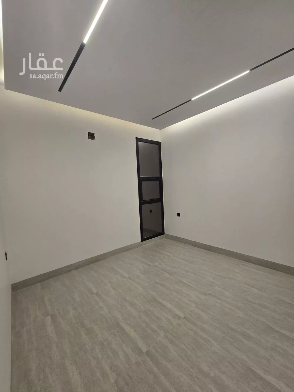 فيلا 5 غرف في الخليج 3