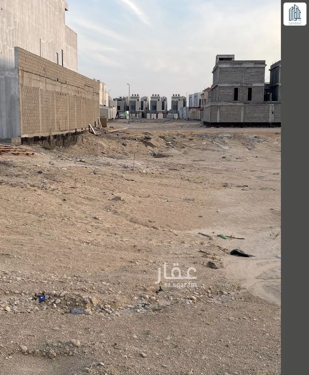 أرض 643 م² في السيف 5