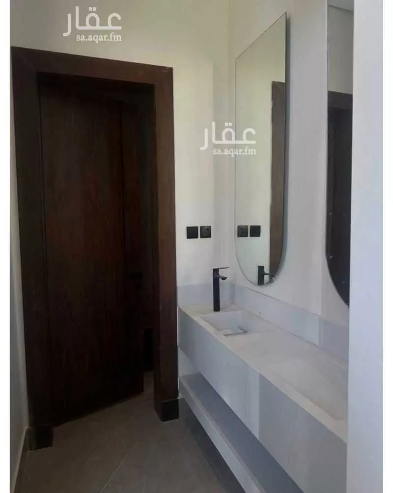 فيلا 5 غرف في العارض 5