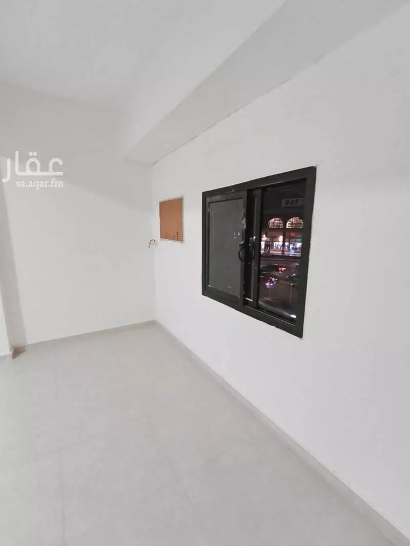 شقة 76 غرف في الديرة 5