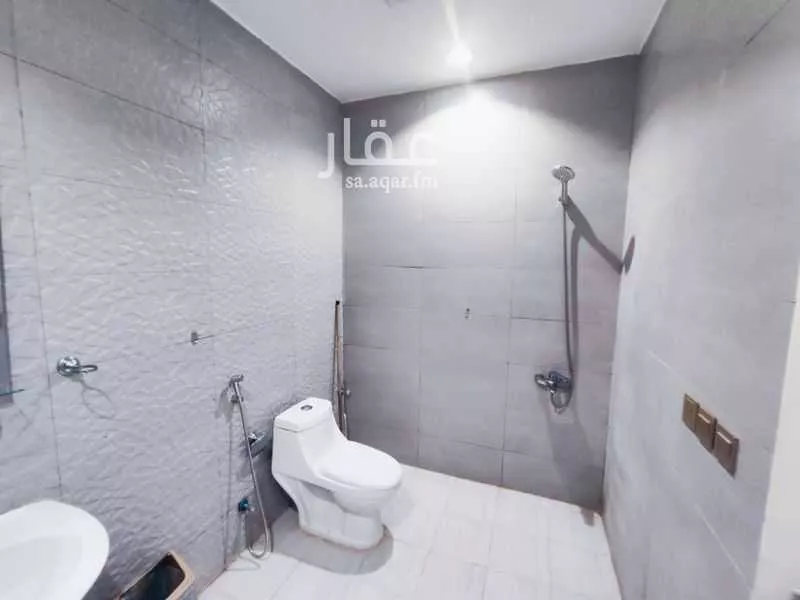 شقة 70 غرف في المعذر الشمالي 5