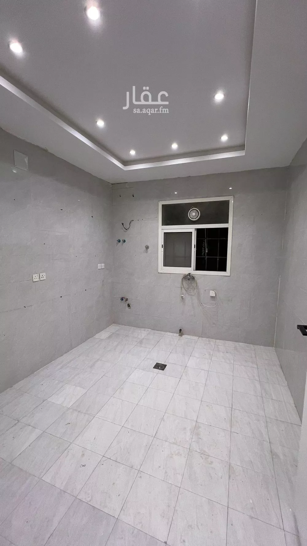 شقة 3 غرف في الرمال 4