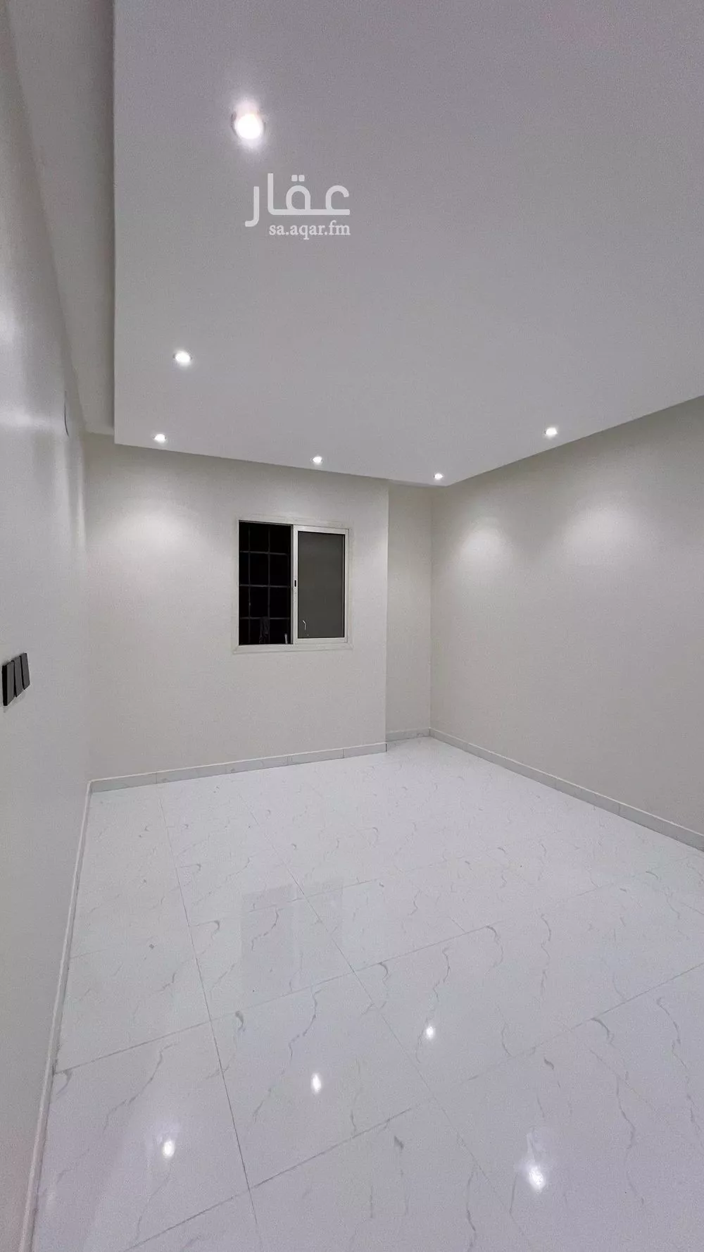 شقة 3 غرف في الرمال 5