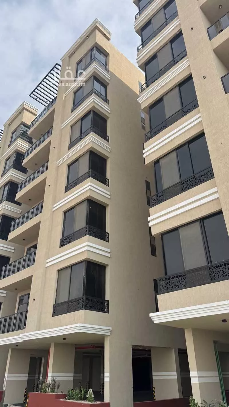 6 bedroom apartment in Taibah, Eastern Province 4