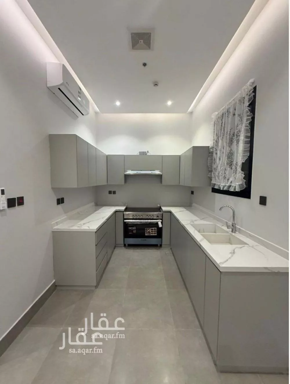 شقة 3 غرف في اشبيلية 4