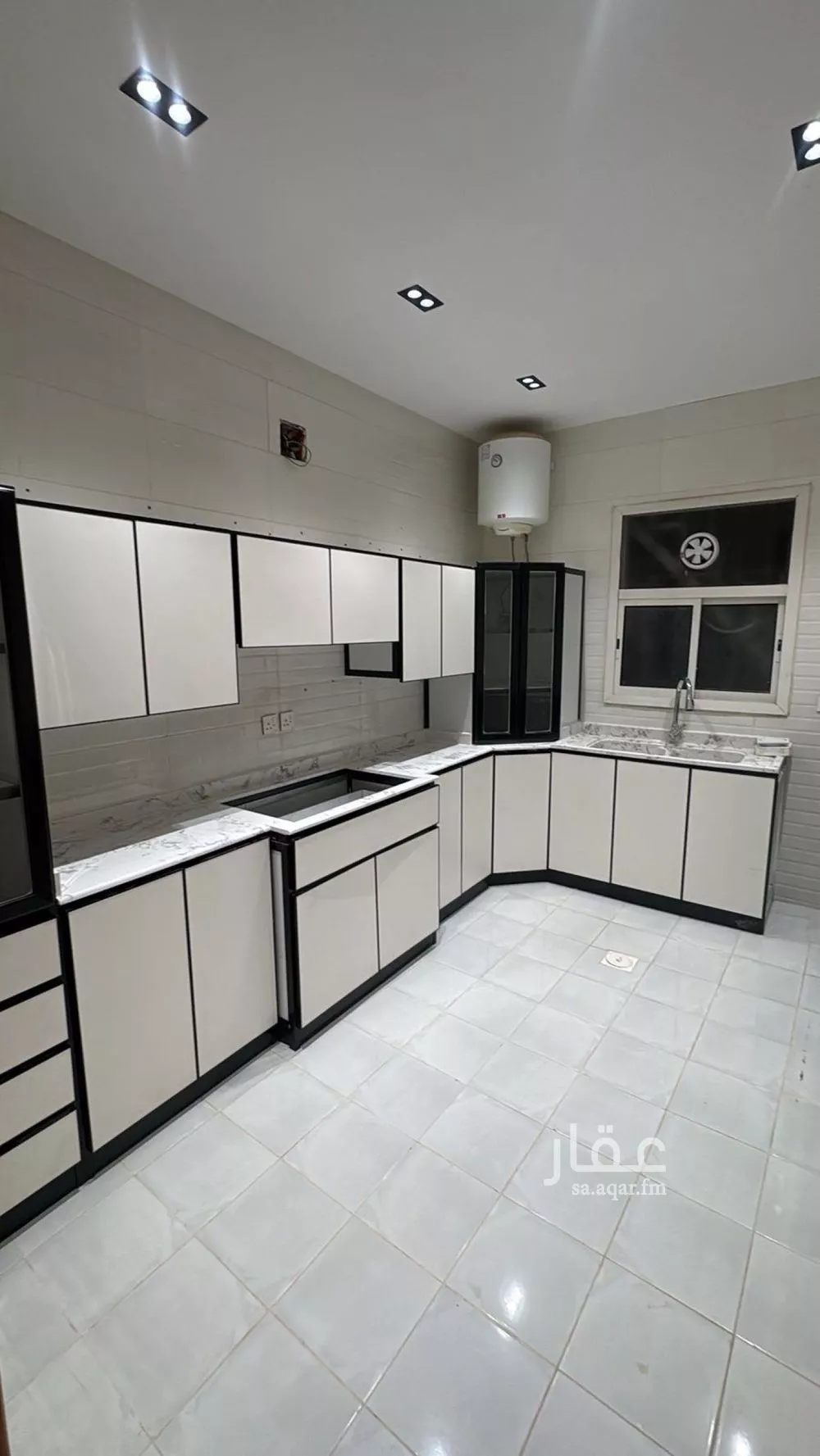 4 bedroom apartment in Al Rimal 1