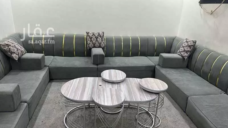 شقة 3 غرف في الرمال 4