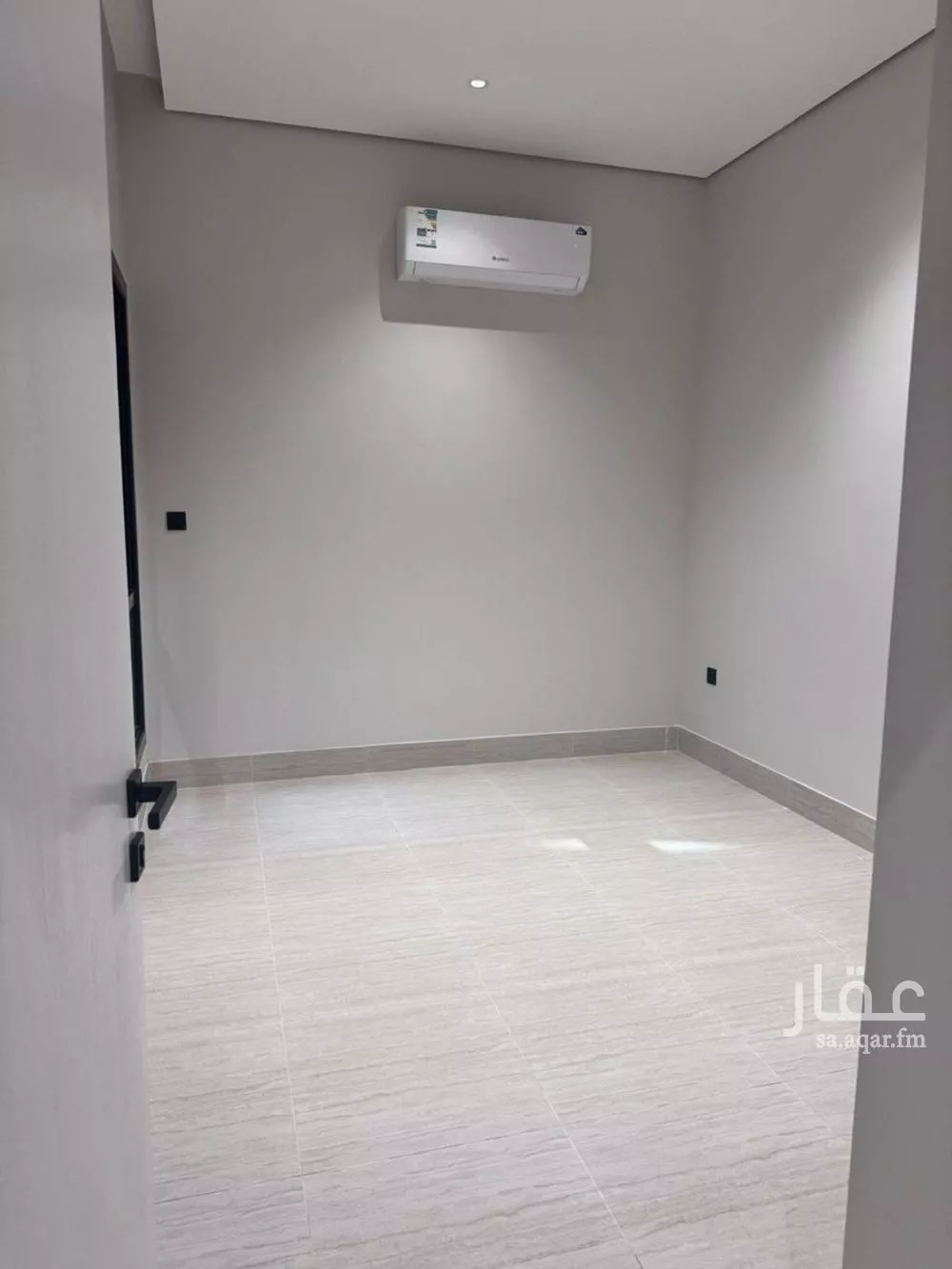 4 bedroom floor in Al Rimal 2