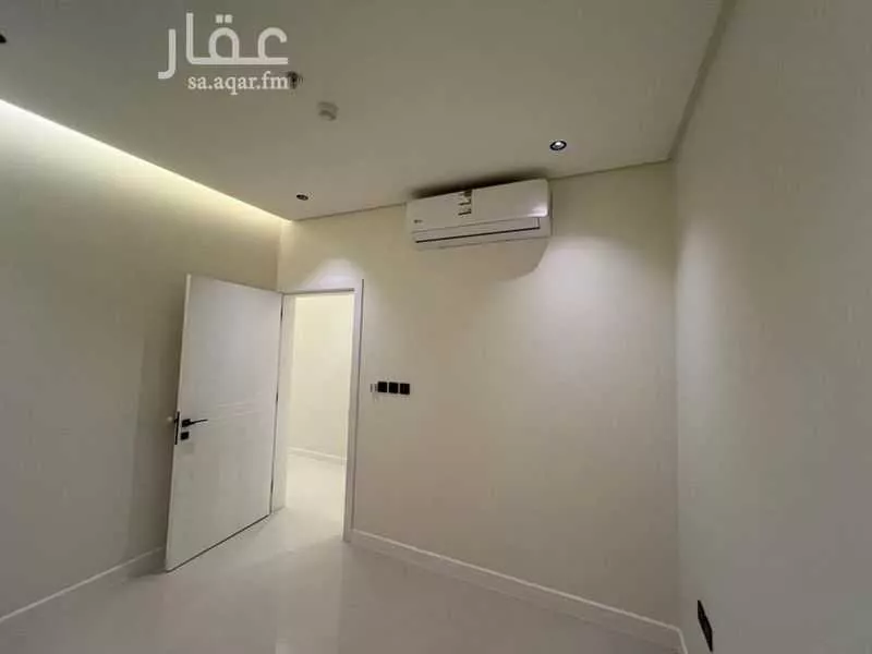 6 bedroom floor in Al Janadriyah 4