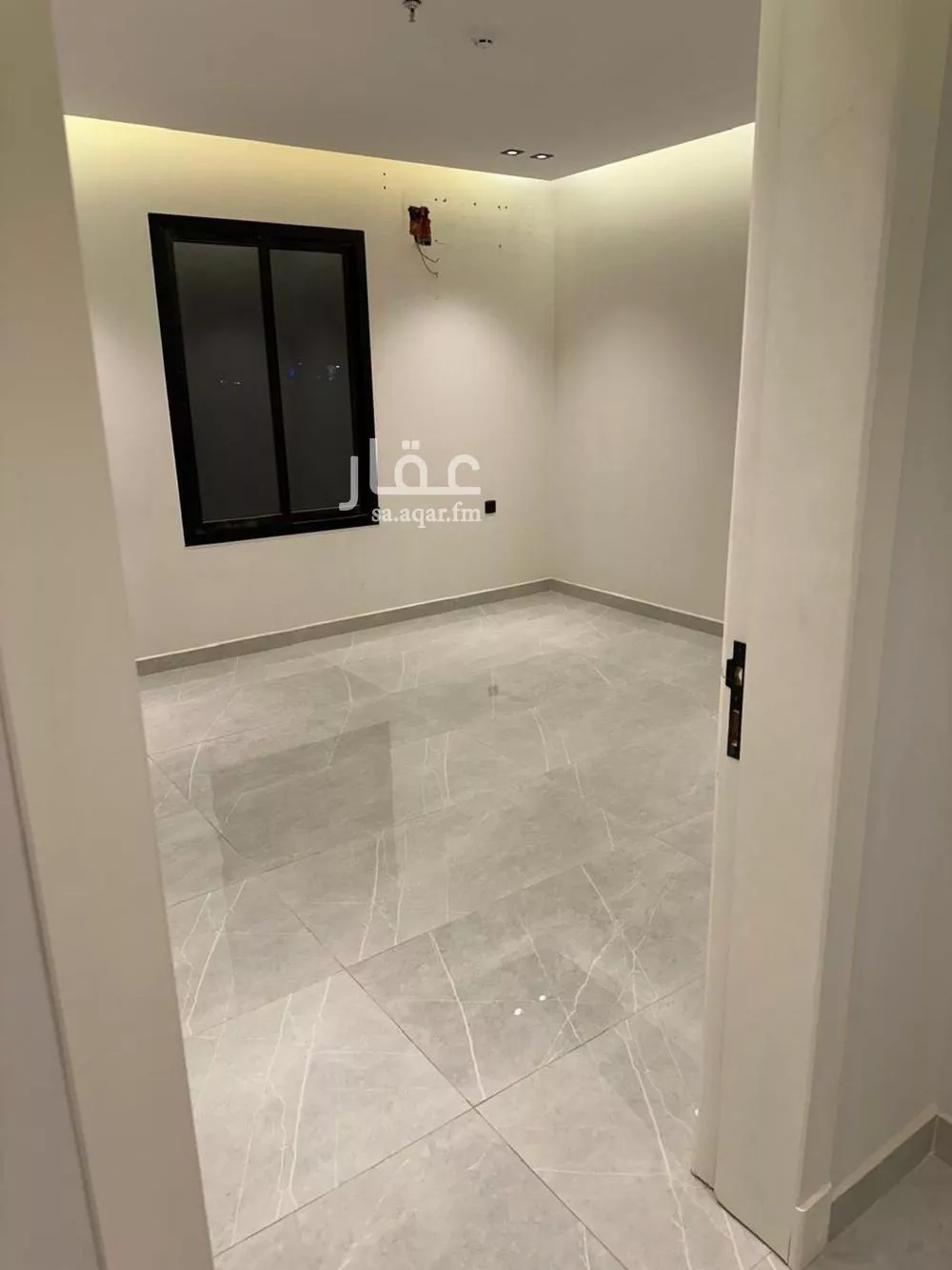 شقة 3 غرف في الرمال 3