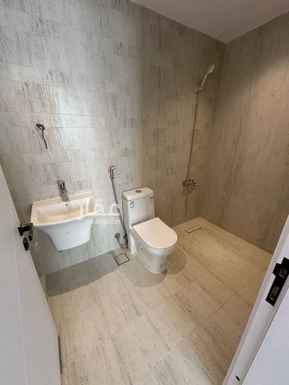 شقة 4 غرف في الجنادرية، الرياض 5