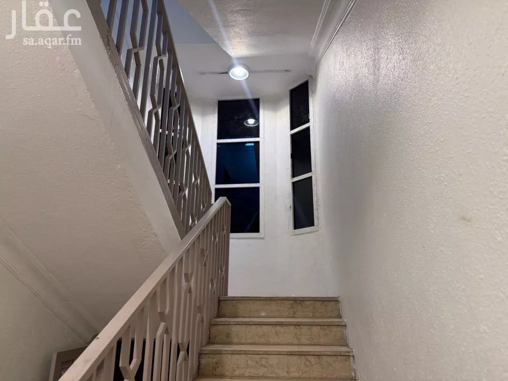 عمارة 116 م² في منفوحة 1