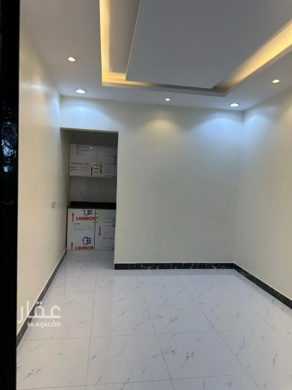 شقة 1 غرف في الملقا 4