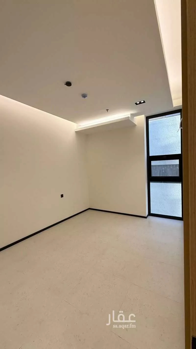 شقة 3 غرف في الملقا 4