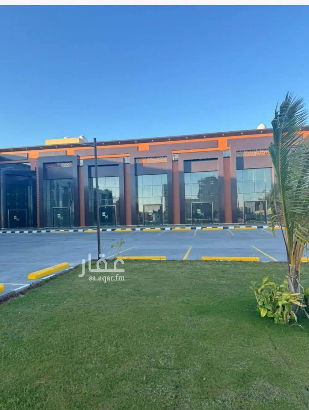 shop in Ash Shati Al Gharbi, Eastern Province 2