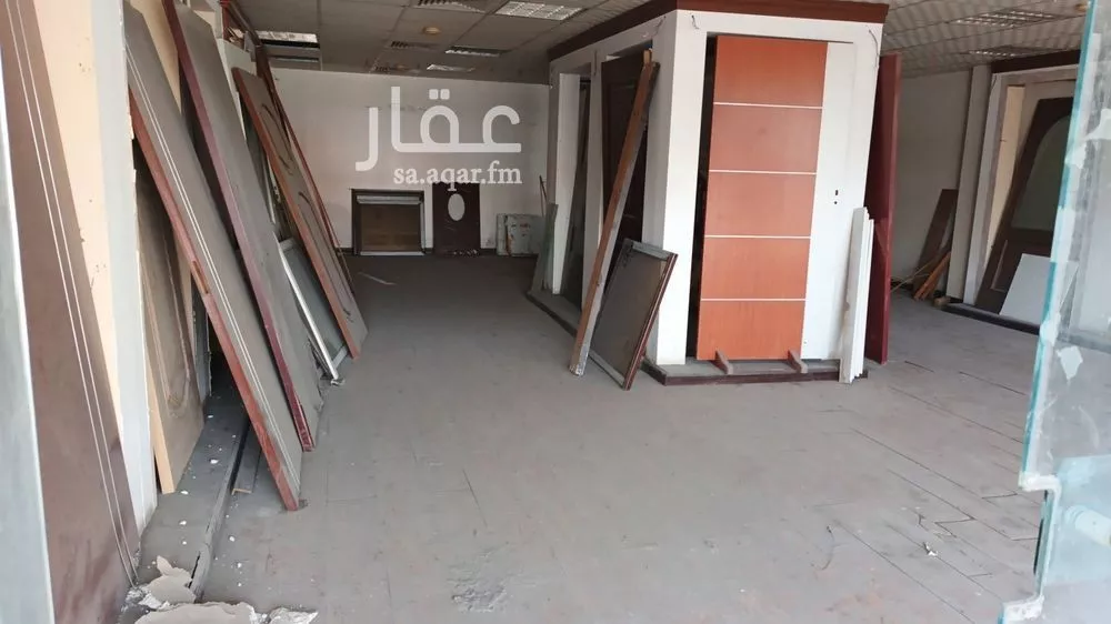 shop in Al Etisalat, Eastern Province 7
