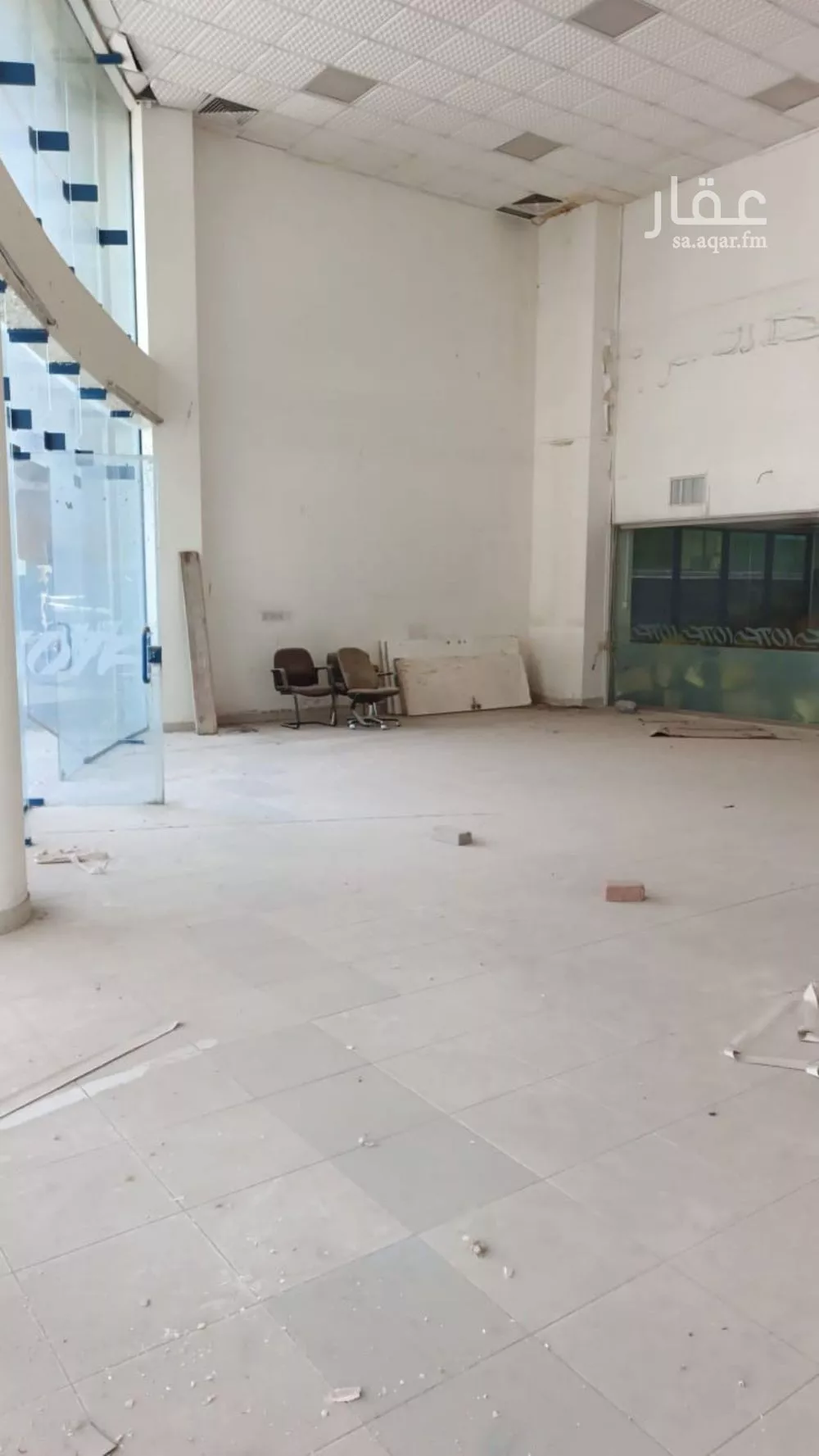 محل 300 م² في الطبيشي 2