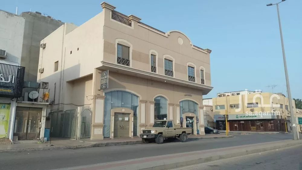 مكتب 337 م² في مدينة العمال