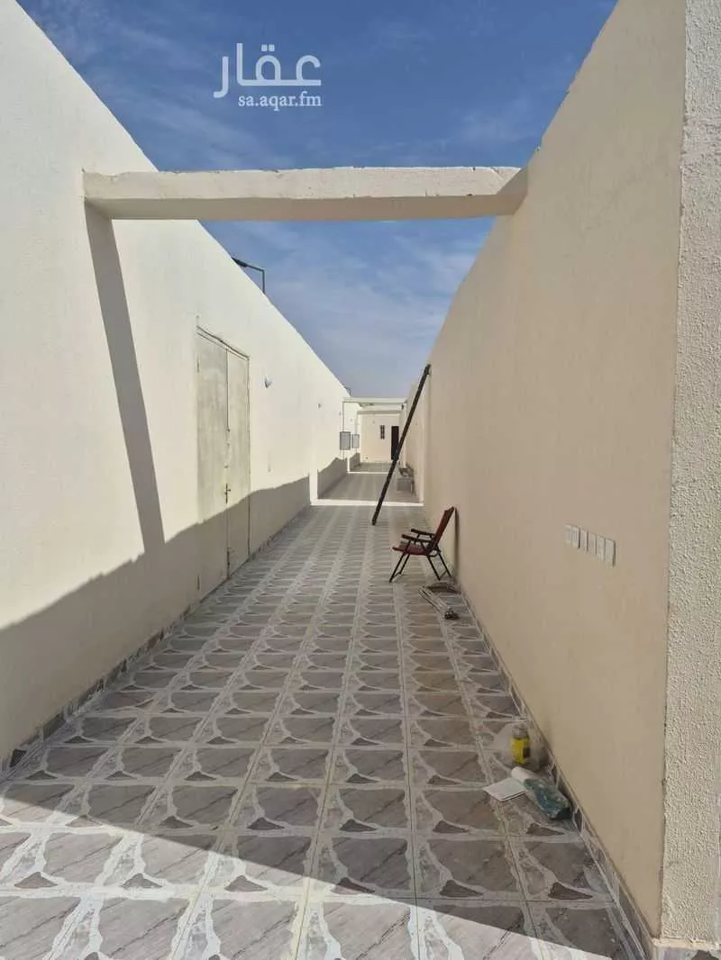 عمارة 2700 م² في الرمال 4