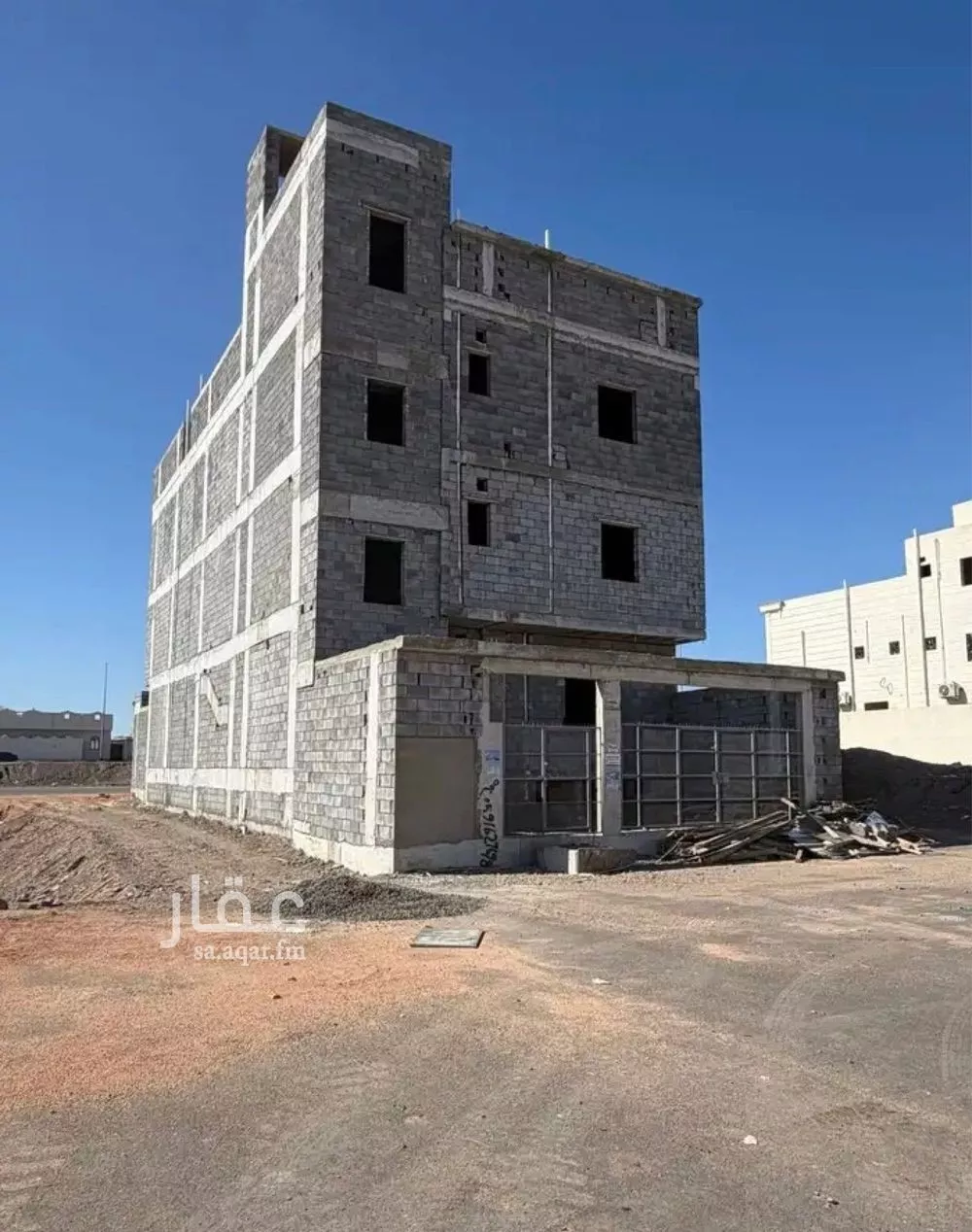 عمارة 330 م² في ورقان 1