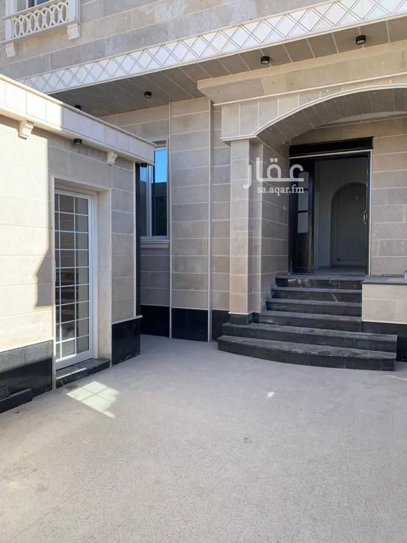 345 sqm building in Bani Bayadah 3