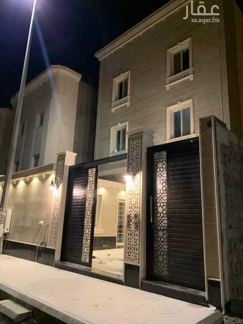 345 sqm building in Bani Bayadah 2