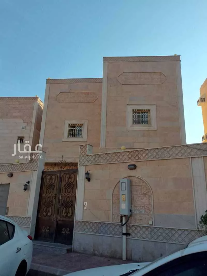 فيلا 8 غرف في الدفاع 1