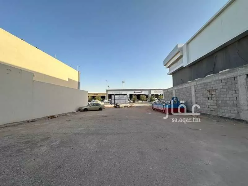 أرض 324 م² في القادسية 4