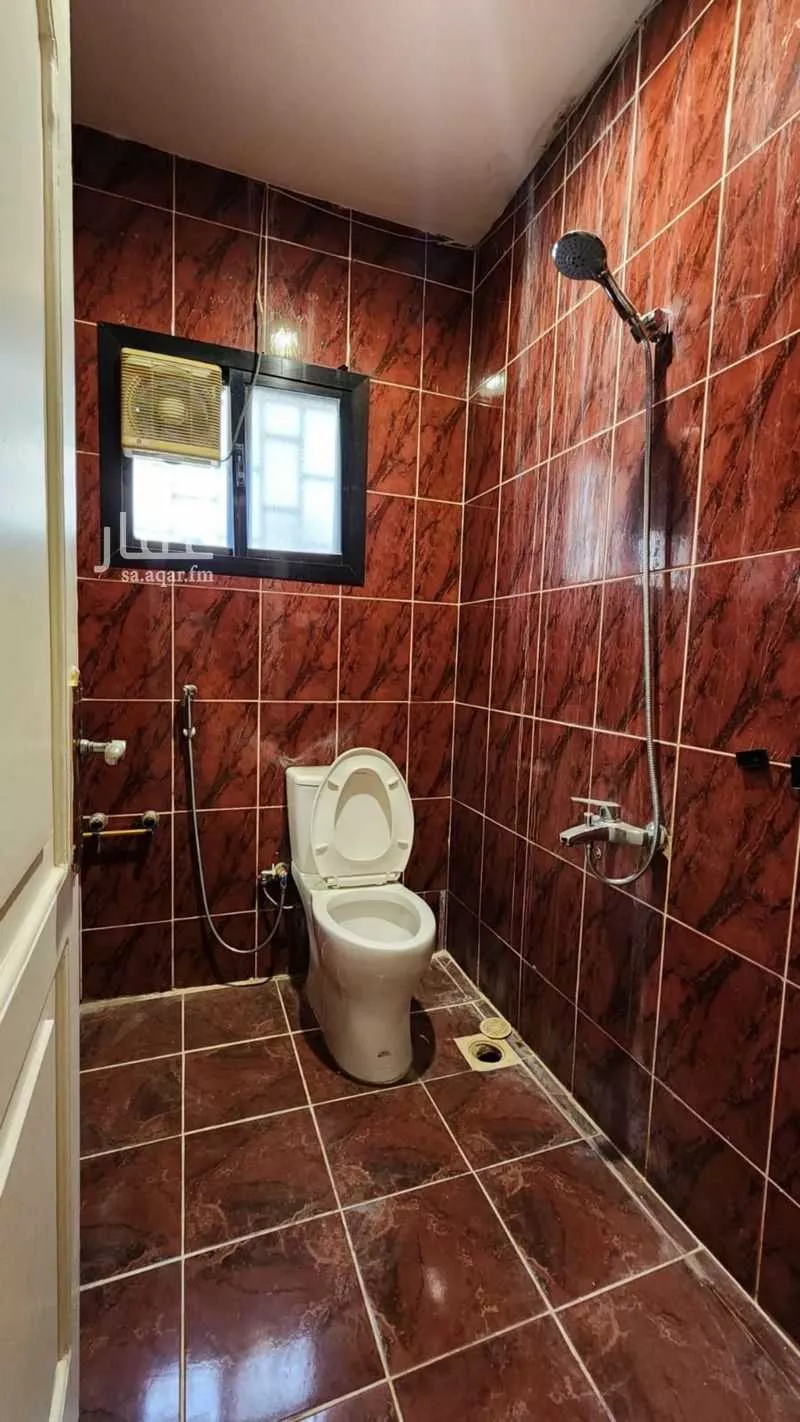 عمارة 660 م² في الرحاب 3