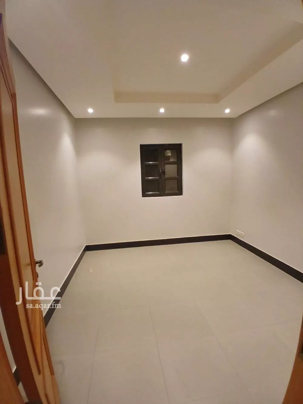 دور 4 غرف في العارض 4