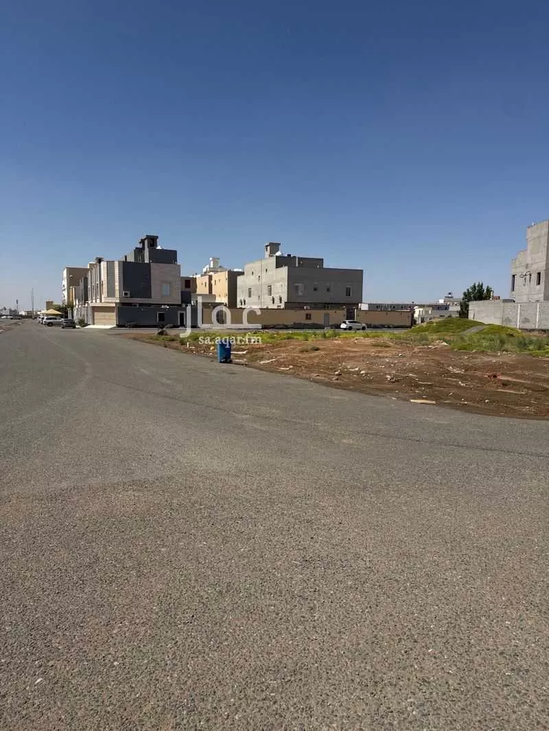 أرض 895 م² في الفروسية 3