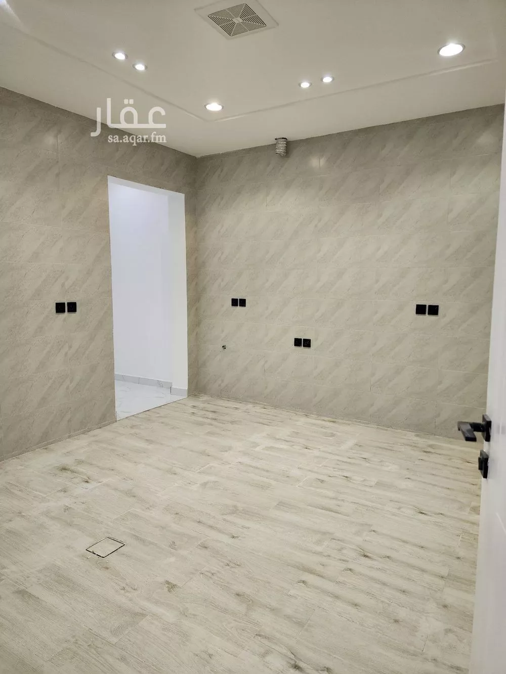 8 bedroom villa in Al Qairawan, Riyadh 4