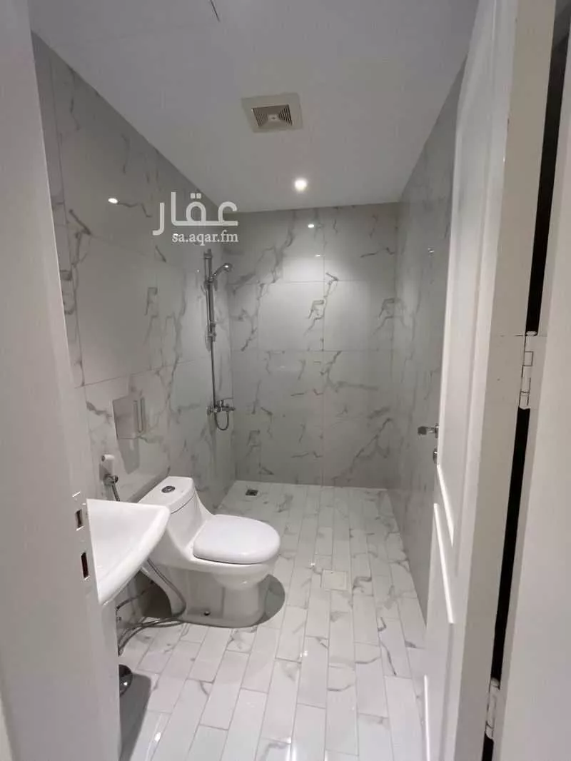 3 bedroom apartment in Dana Al Shamaliah, Eastern Province 8