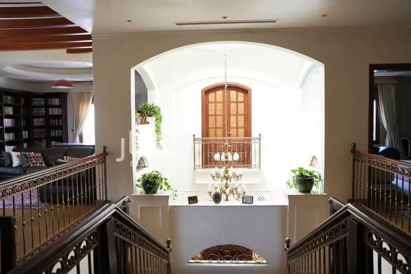 فيلا 5 غرف في الشاطئ 5