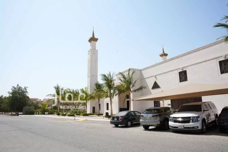 فيلا 5 غرف في الشاطئ 3