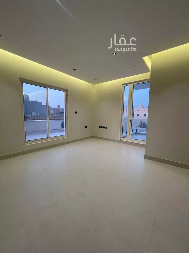 فيلا 7 غرف في العارض 3