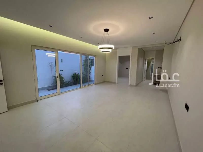 فيلا 7 غرف في العارض 2