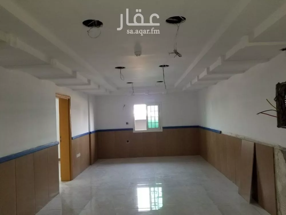 700 sqm building in Al Fayha 5