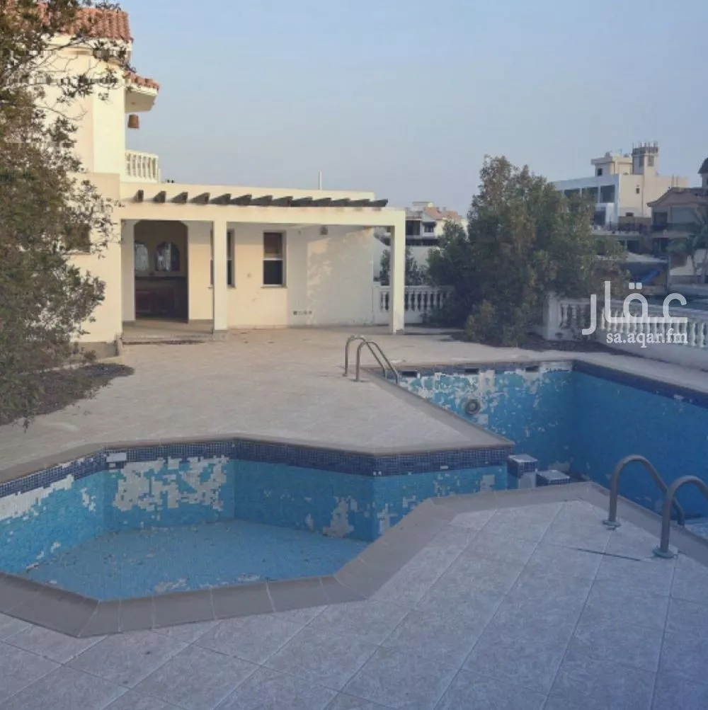 فيلا 10 غرف في الزمرد 2