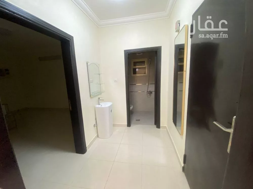 3 bedroom floor in Al Munsiyah 2