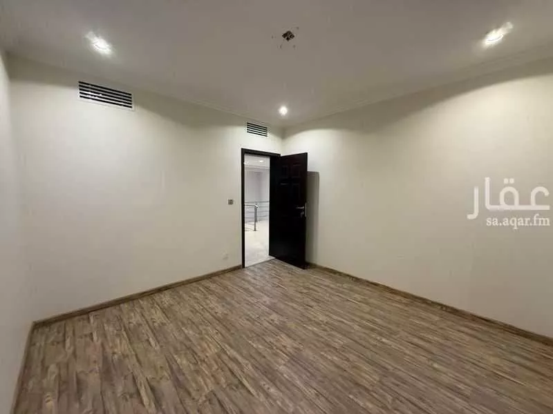 3 bedroom apartment in Hajar, Eastern Province 14
