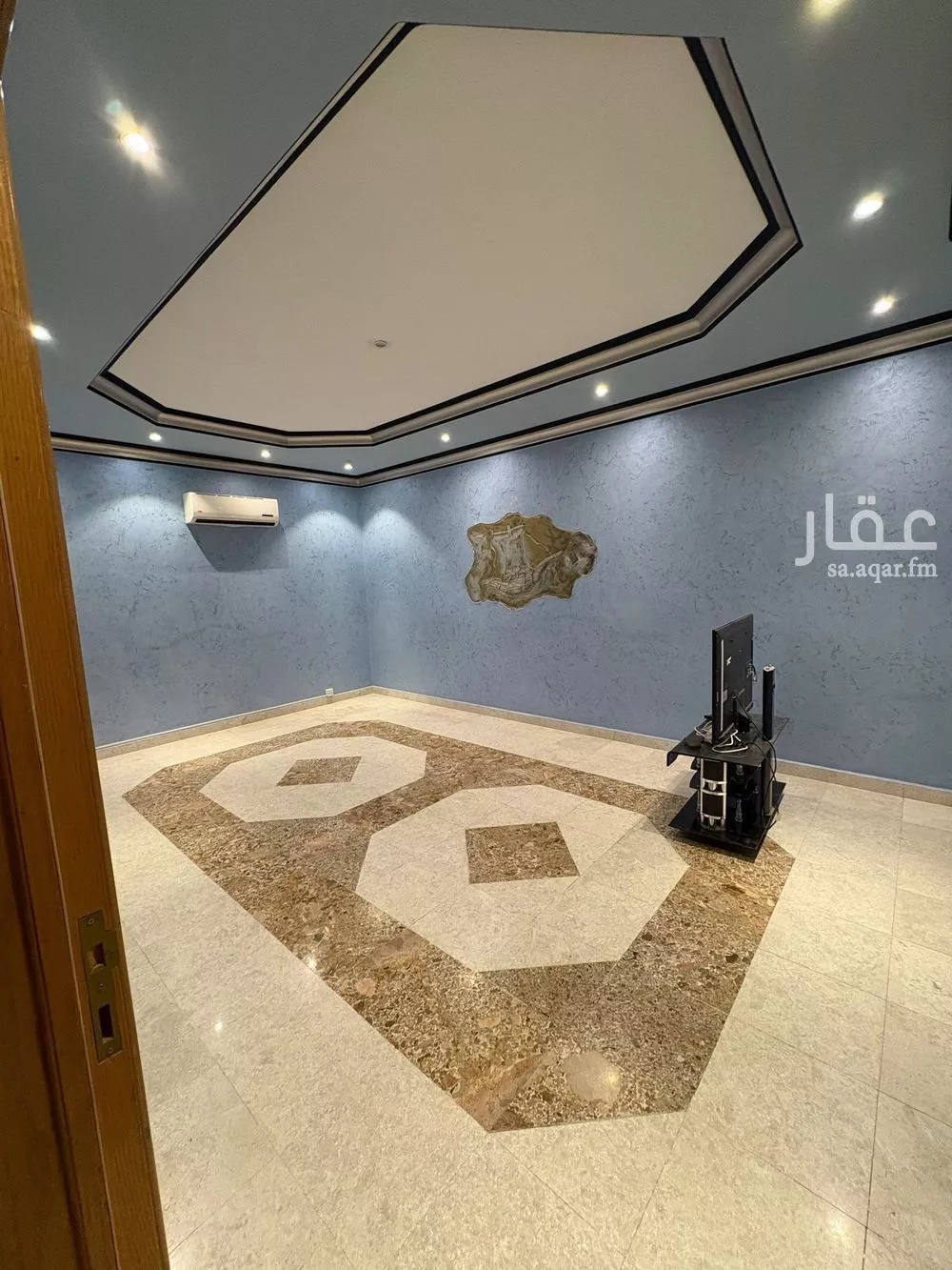 7 bedroom villa in At Taawon, Riyadh 7