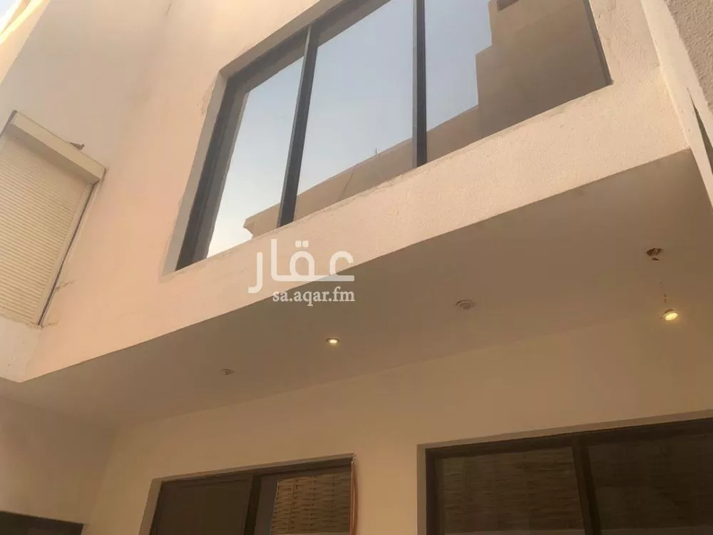 فيلا 8 غرف في النرجس 5