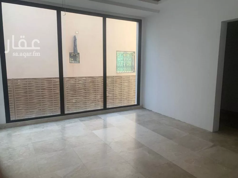 فيلا 8 غرف في النرجس 2