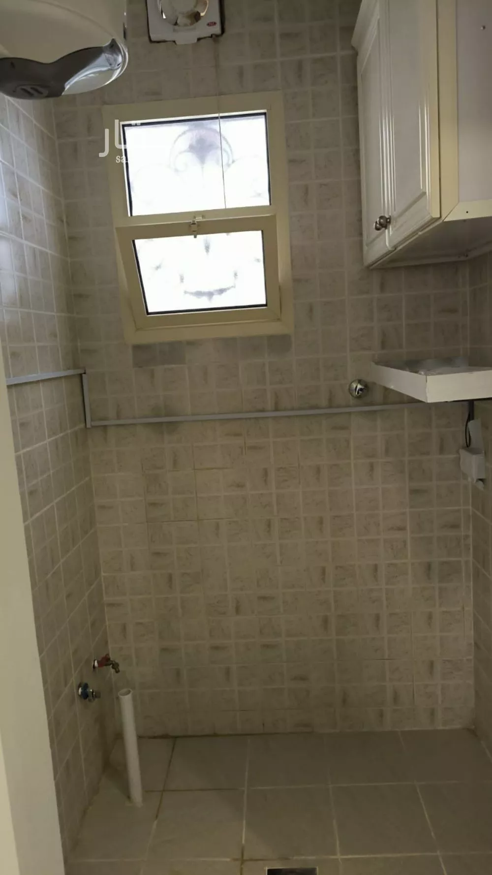 شقة 5 غرف في عرقة 4