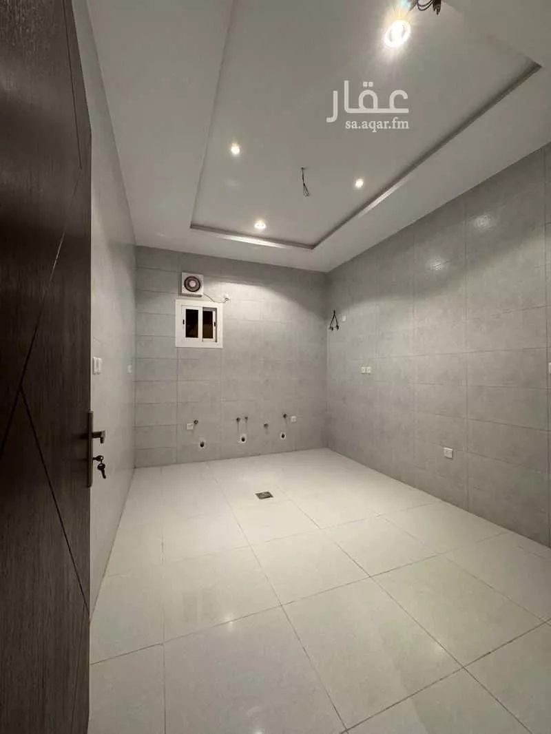 شقة 4 غرف في الريان 5