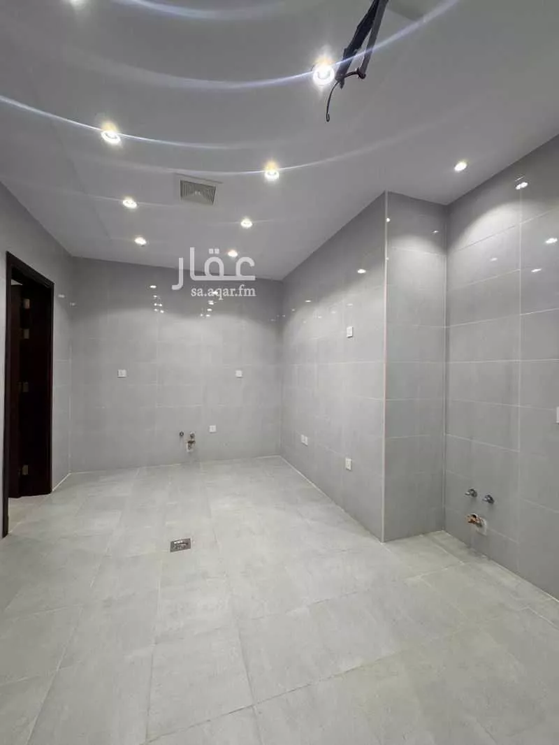 شقة 4 غرف في الريان 1